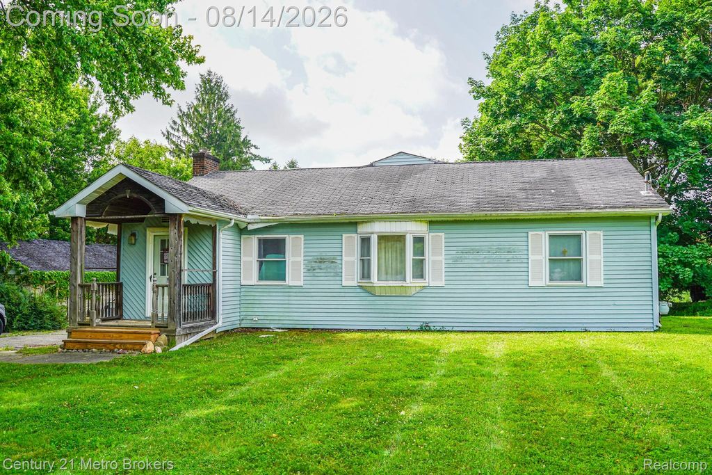 8294 Davison Road, Davison Township, MI 48423