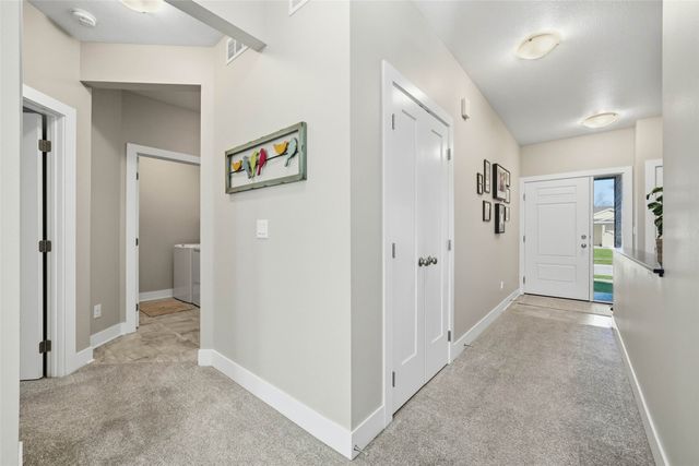 100 NE 14th Court, Grimes, IA 50111