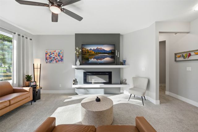 100 NE 14th Court, Grimes, IA 50111