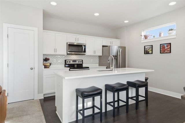 100 NE 14th Court, Grimes, IA 50111