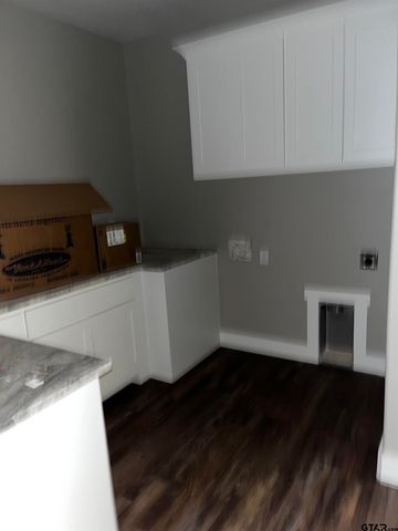 352 Heritage Way, Bullard, TX 75757