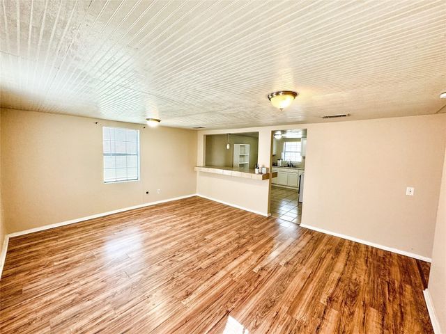 420 S Lillian Street, Stephenville, TX 76401