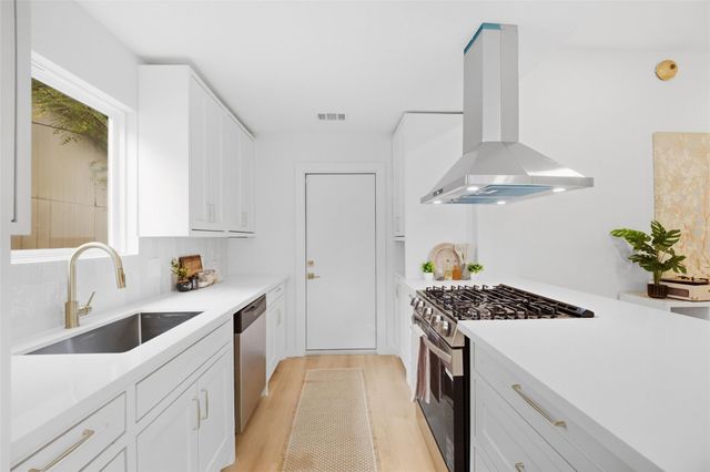7824 Paces Mill LN, Austin, TX 78744