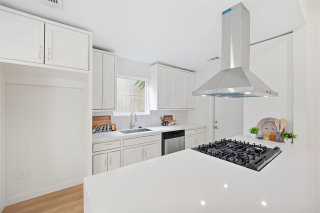 7824 Paces Mill LN, Austin, TX 78744