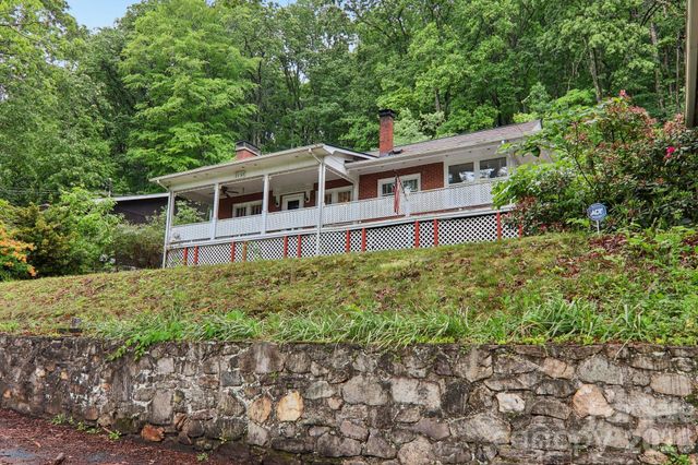 1157 S Main Street, Waynesville, NC 28786