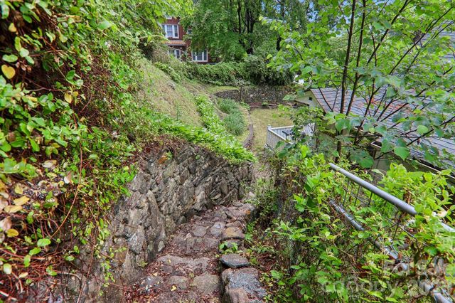 1157 S Main Street, Waynesville, NC 28786