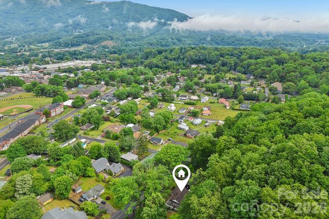 1157 S Main Street, Waynesville, NC 28786