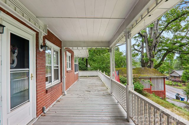 1157 S Main Street, Waynesville, NC 28786