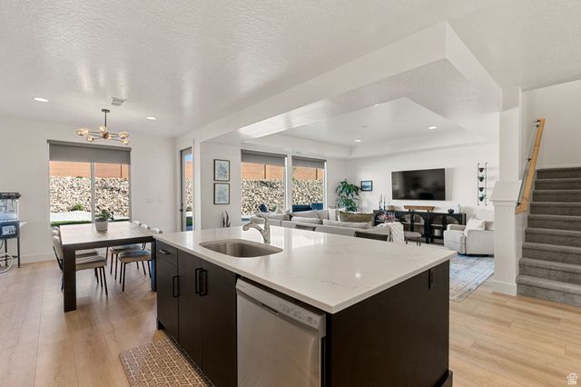 6181 S WHITE BEE CIR, St. George, UT 84790