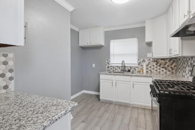 1435 Ogilvie Street, Houston, TX 77017
