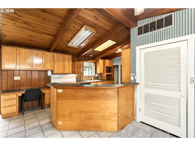 1749 Ne ORCHARD Ave, Mc Minnville, OR 97128