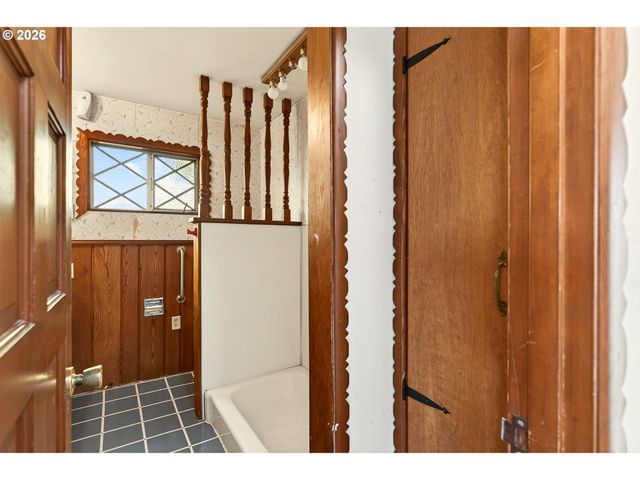 1749 Ne ORCHARD Ave, Mc Minnville, OR 97128