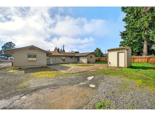1749 Ne ORCHARD Ave, Mc Minnville, OR 97128