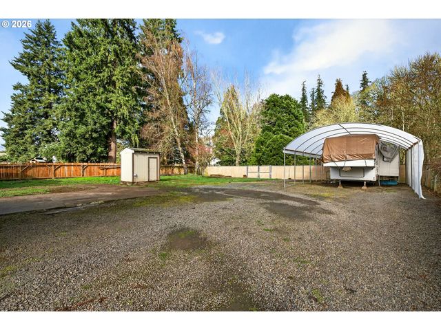 1749 Ne ORCHARD Ave, Mc Minnville, OR 97128