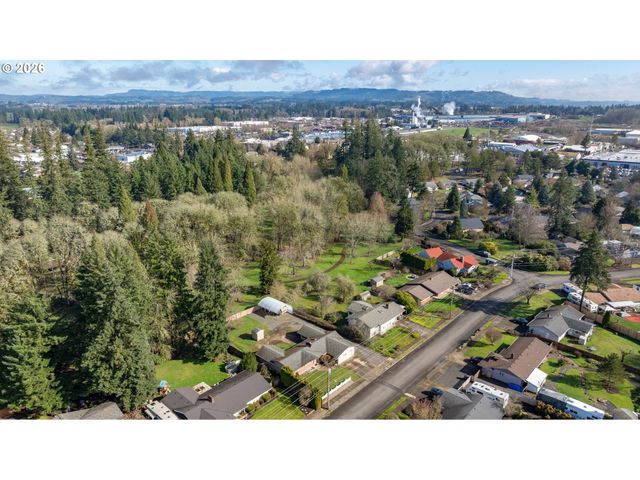 1749 Ne ORCHARD Ave, Mc Minnville, OR 97128