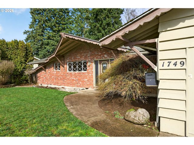 1749 Ne ORCHARD Ave, Mc Minnville, OR 97128