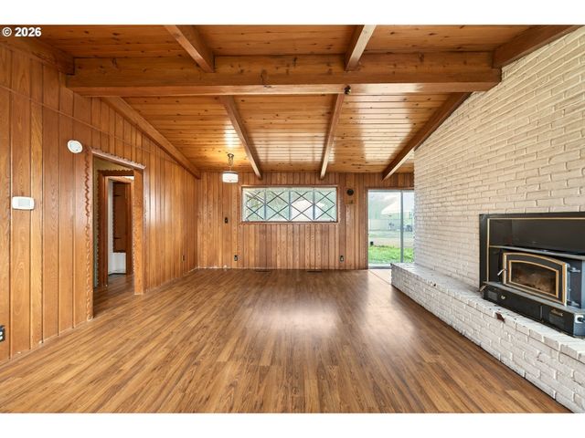 1749 Ne ORCHARD Ave, Mc Minnville, OR 97128