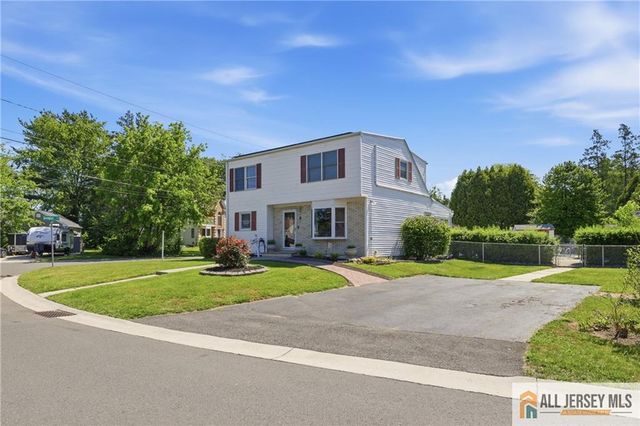 8 Lauretta Drive, East Brunswick, NJ 08816