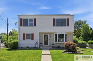8 Lauretta Drive, East Brunswick, NJ 08816