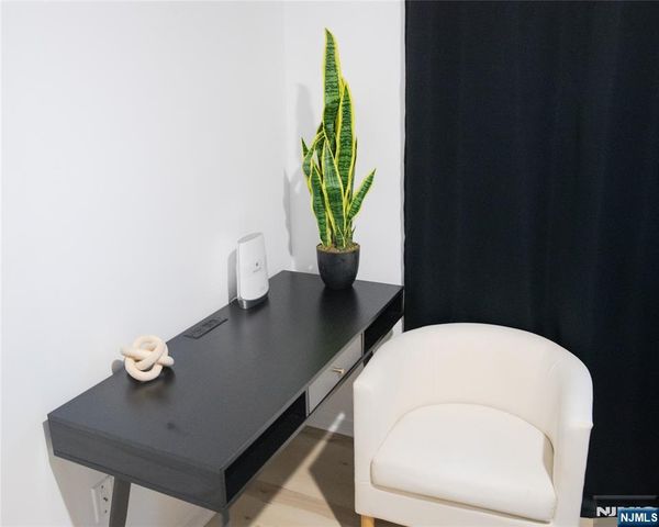 67 S 13th Street, Newark, NJ 07107