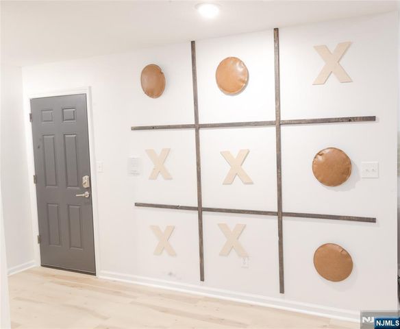 67 S 13th Street, Newark, NJ 07107