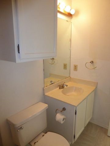 9102 Sanger DR A, Austin, TX 78748