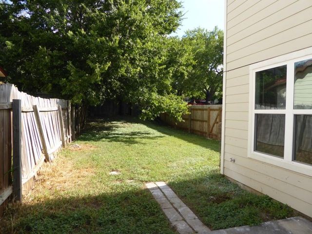 9102 Sanger DR A, Austin, TX 78748