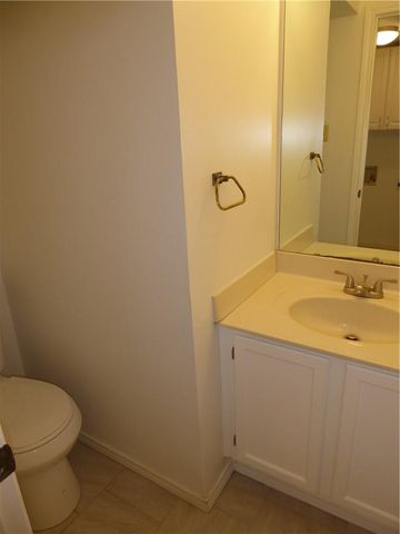 9102 Sanger DR A, Austin, TX 78748