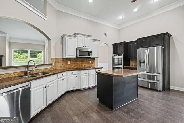279 Lake Vista Drive, Jefferson, GA 30549