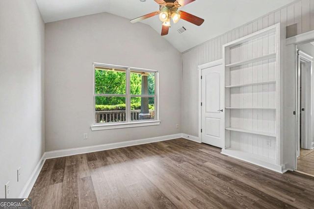 279 Lake Vista Drive, Jefferson, GA 30549