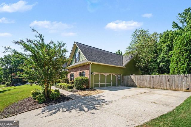 279 Lake Vista Drive, Jefferson, GA 30549