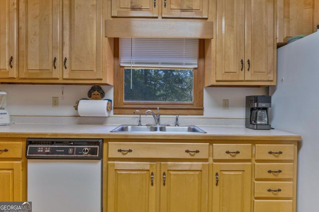 369 Abares Road, Forsyth, GA 31029