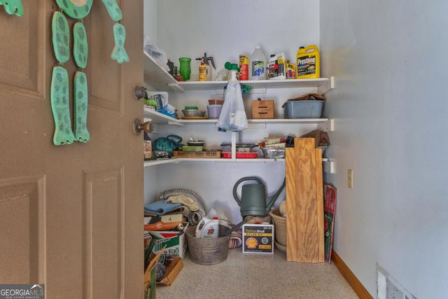 369 Abares Road, Forsyth, GA 31029