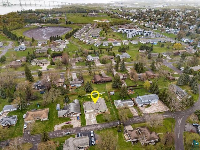 15 Vergennes St, Superior, WI 54880