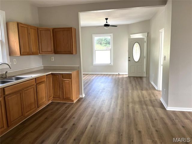 1726 Alby Street, Alton, IL 62002