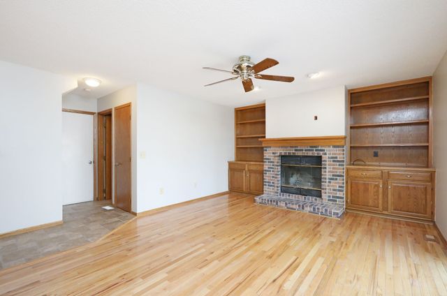 5321 Pommel Place, West Des Moines, IA 50266