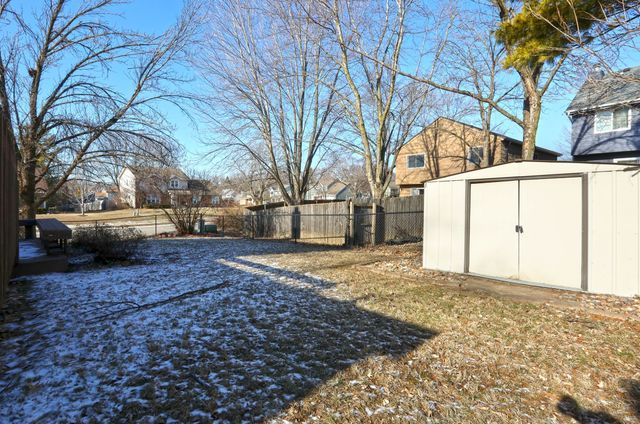 5321 Pommel Place, West Des Moines, IA 50266