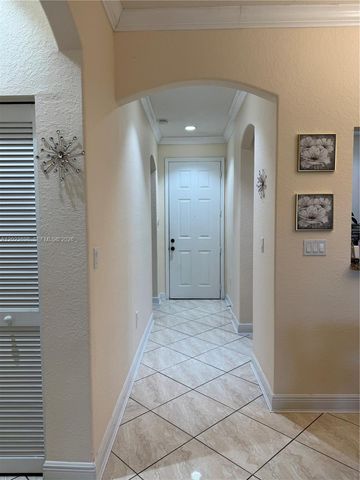 23764 SW 109th Ave, Homestead, FL 33032