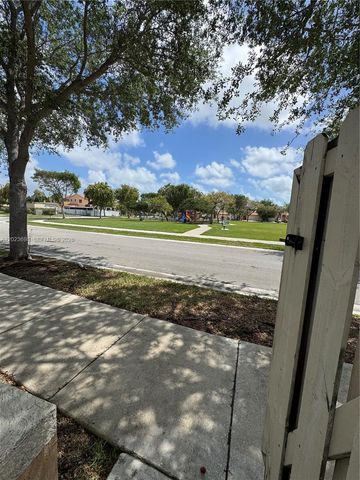 23764 SW 109th Ave, Homestead, FL 33032