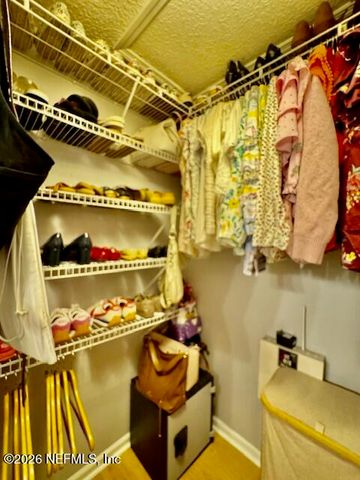 8852 INLET BLUFF Drive, Jacksonville, FL 32216