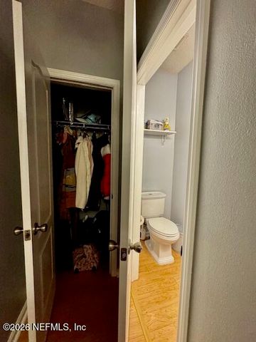 8852 INLET BLUFF Drive, Jacksonville, FL 32216