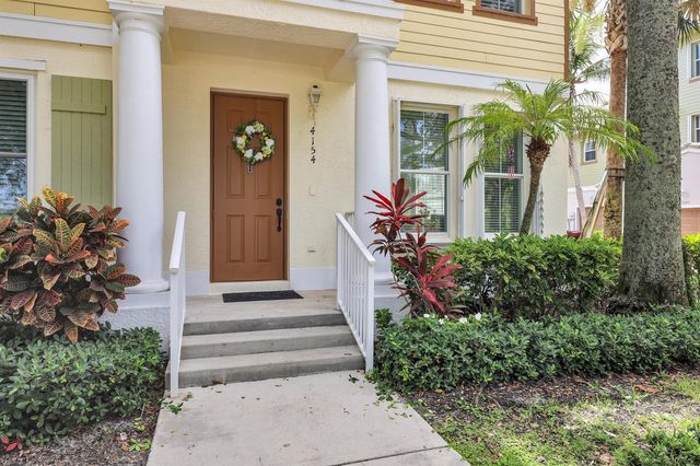 4154 Stadium Drive, Jupiter, FL 33458
