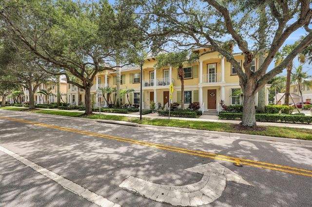 4154 Stadium Drive, Jupiter, FL 33458