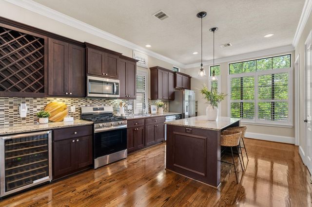 1118 W 25th Street, Houston, TX 77008