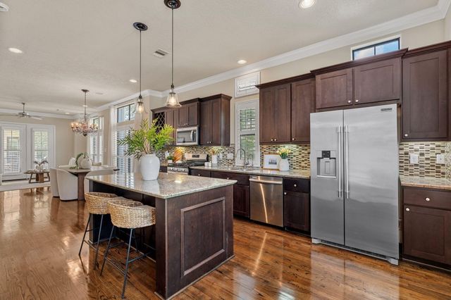 1118 W 25th Street, Houston, TX 77008