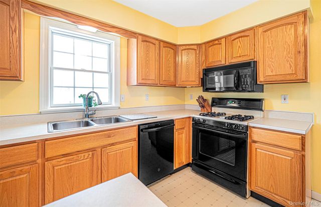 446 County Route 1, Warwick, NY 10990