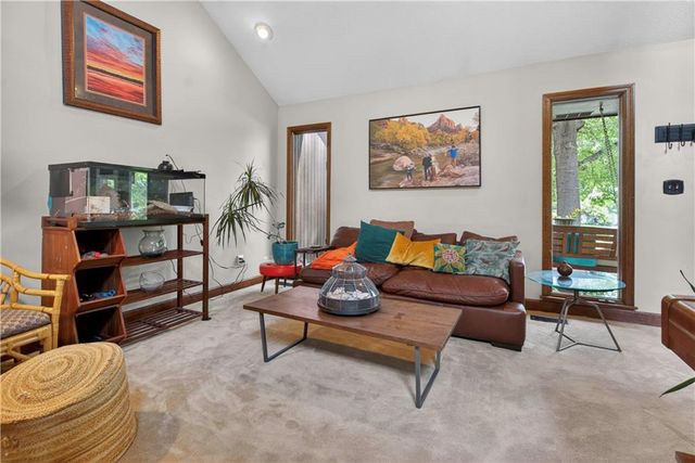 12814 W 65th Street, Shawnee, KS 66216