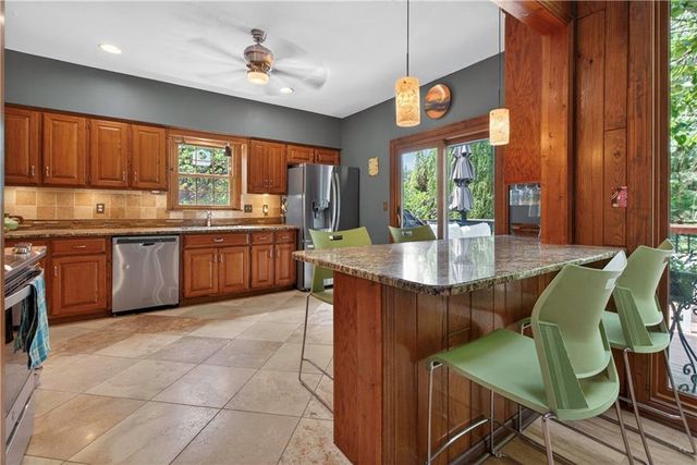 12814 W 65th Street, Shawnee, KS 66216