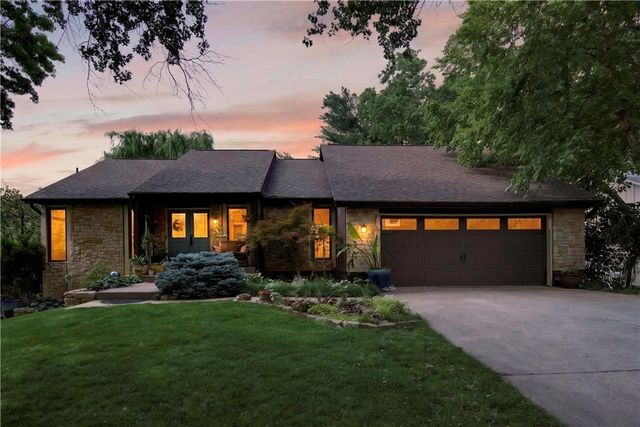 12814 W 65th Street, Shawnee, KS 66216