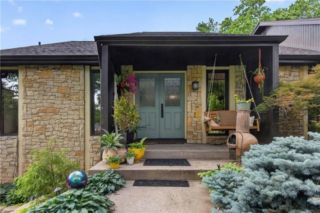 12814 W 65th Street, Shawnee, KS 66216